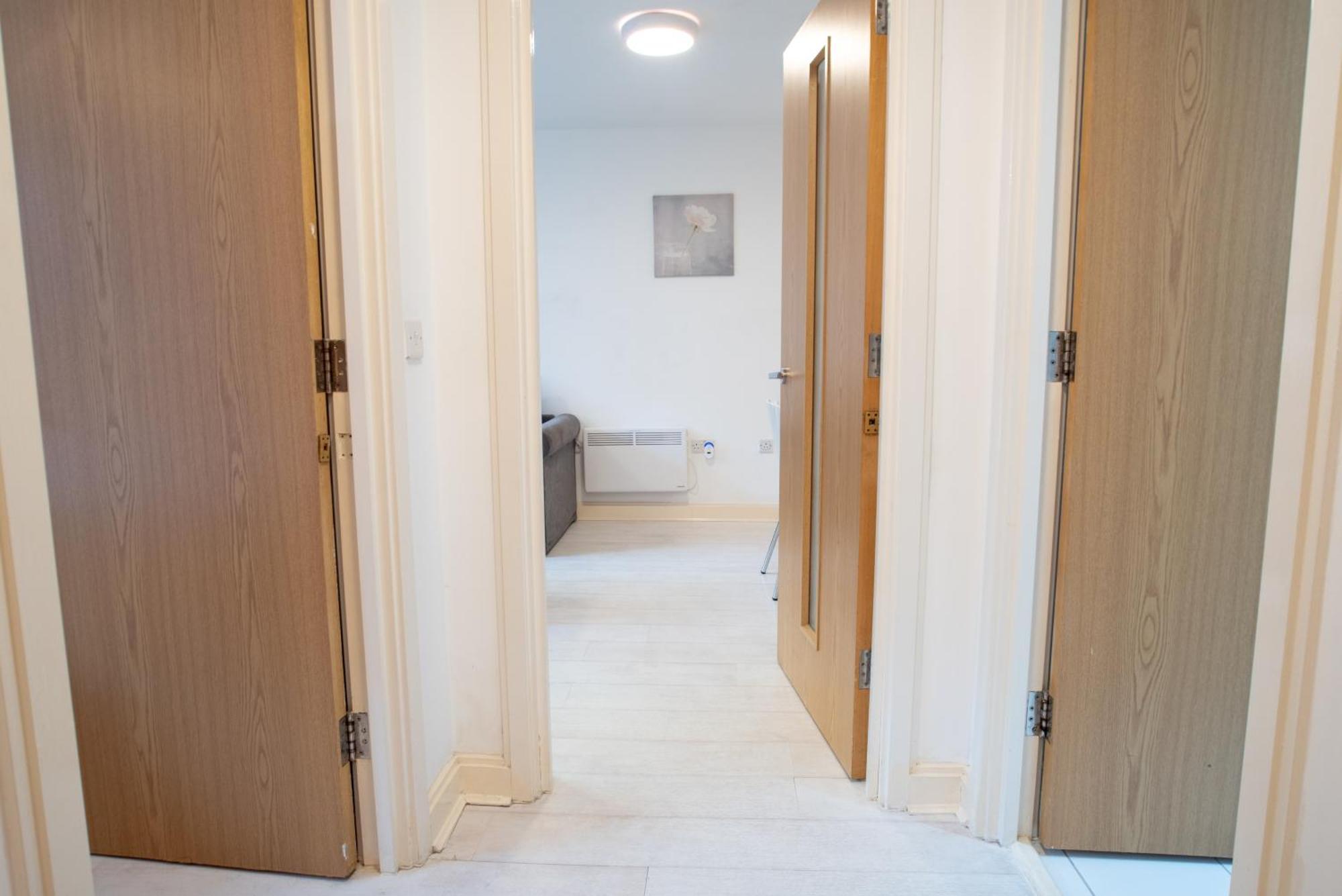 Two-Bedroom Luxury Apartment With Workspace, Free Secure Parking & Coffee Birmingham Luaran gambar